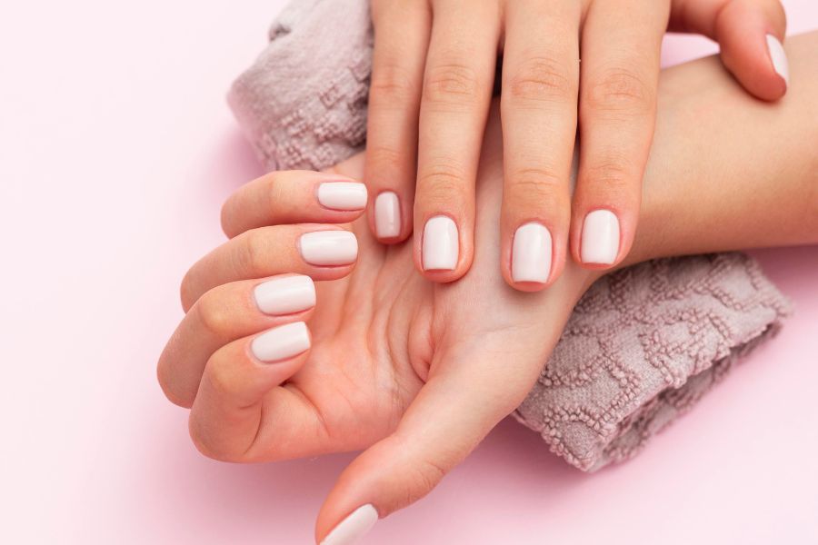 French Tip Acrylic Nails vs. Gel Nails